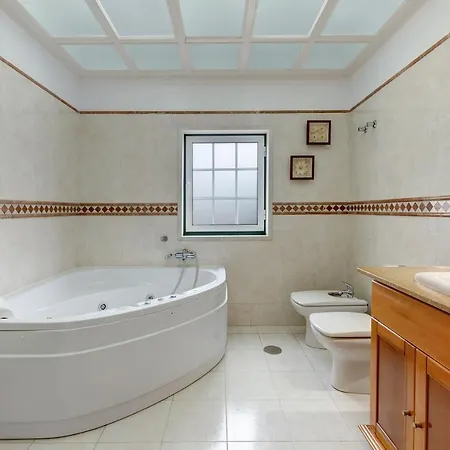 Family Friendly Aroeira Golf Villa Aroeira (Setubal)